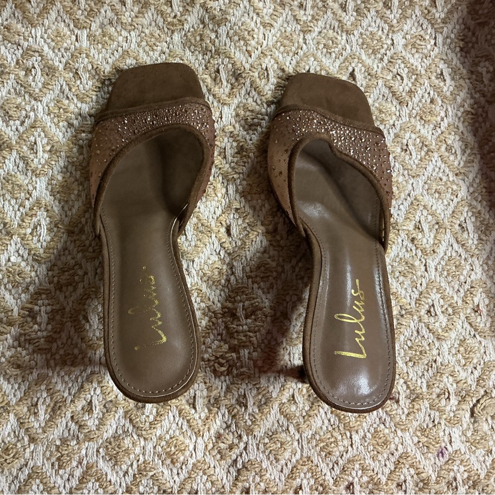Lulu's Chic Brown Heeled Mules - Picture 6 of 9